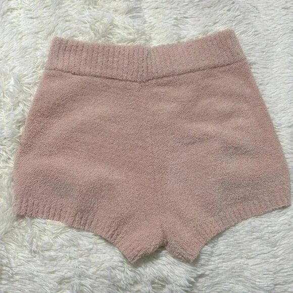 UGG Finola Short - Picture 2 of 5